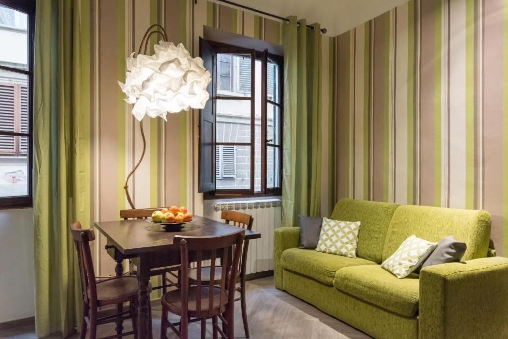 The Hobbit Guelfa Apartment Firenze Bagian luar foto